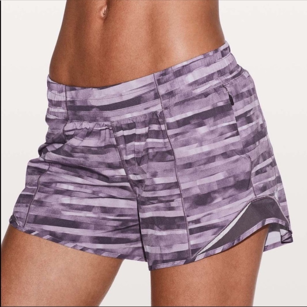 Lululemon Hotty Hot Short Long 4" in Shadowed Smoked Mullberry / Black Currant